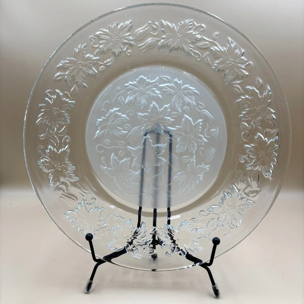 Princess House Fantasia Poinsetta Plates-‎ 8 in, Set of 7